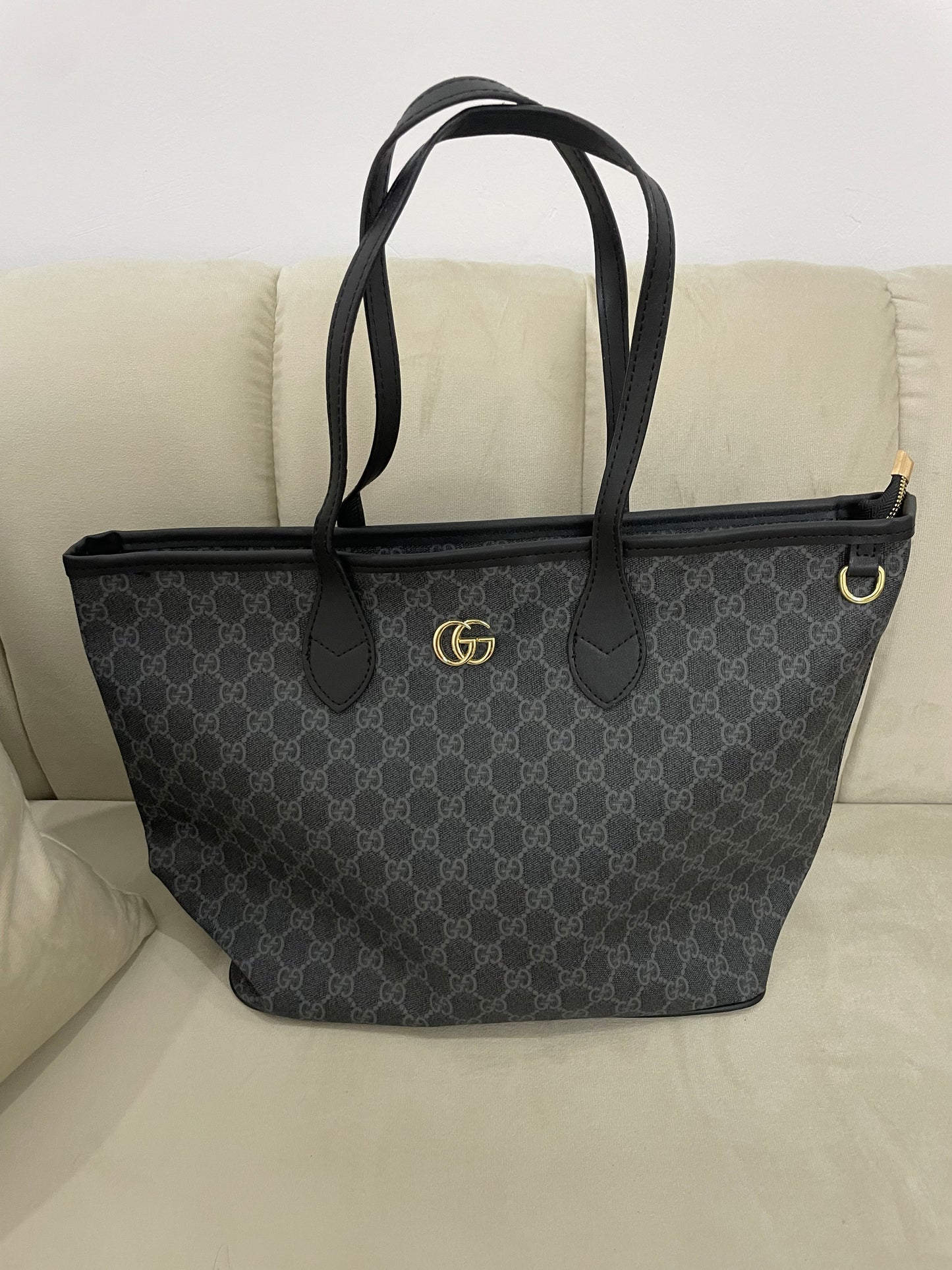 Gucci- Bolso Grande Negro